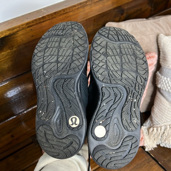 LuLuLemon Black Blissfeel Running Shoes- 7 - Picture 8 of 8